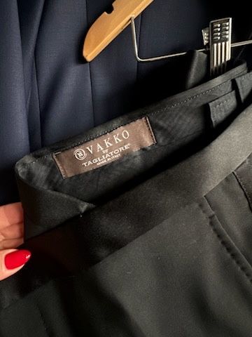 Мъжки официален италиански костюм