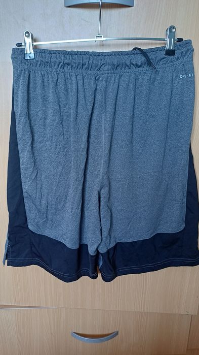 Nike мъжки Къси панталонки Л