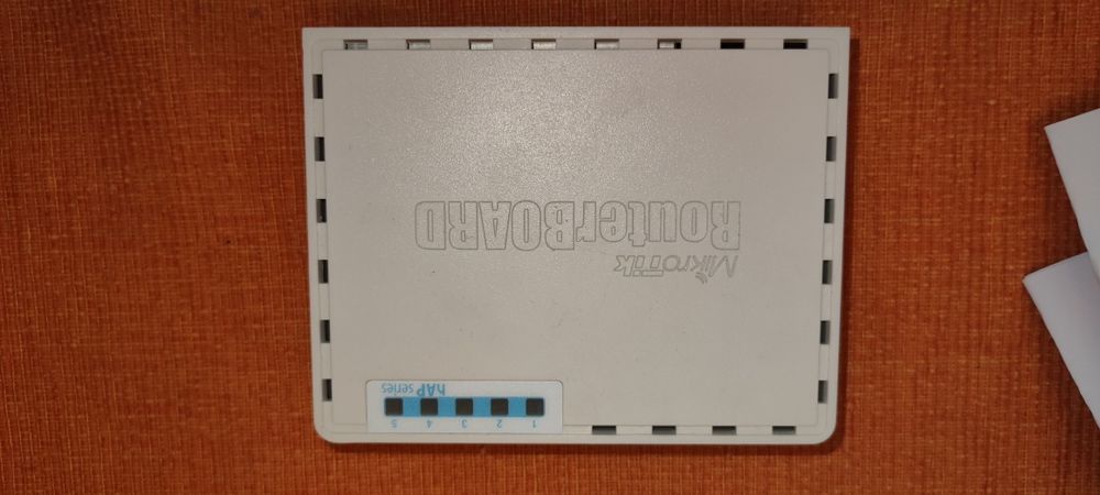 Mikrotik RB952Ui-5ac2nD hAP ac lite