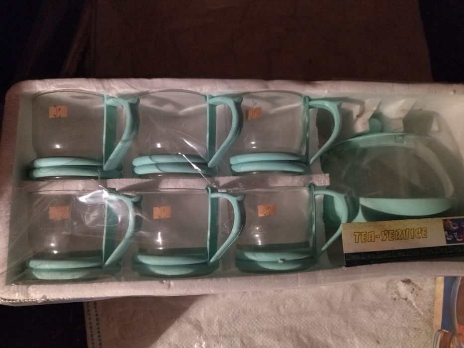 Продам чайные сервизы.