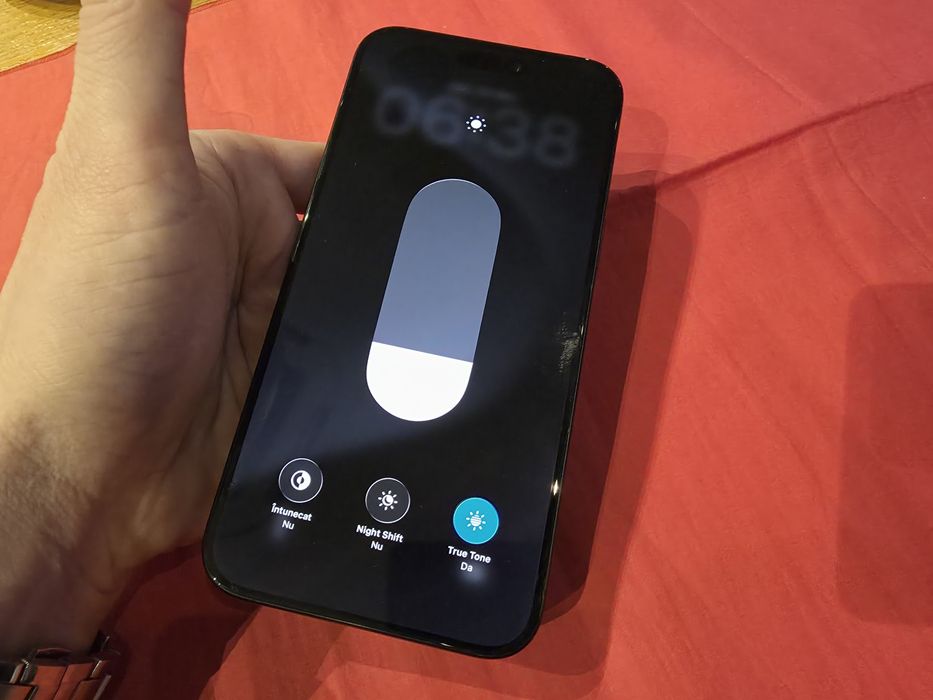 -Iphone 15Pro Max, 128Gb, 8Ram, Black Titanium, impecabil, bat-100%, n