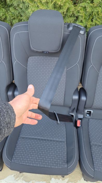 Scaune Ford TransitToata Gama Banchete Ford Custom 1 Loc individual Bancheta cu 3 locuri fixe sau cu 4 locuri  OFERTĂ