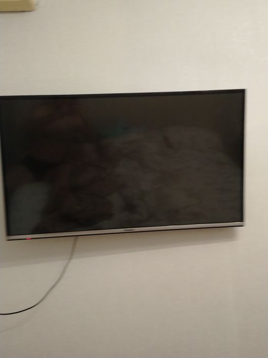 Продам телевизор, шкаф, стул