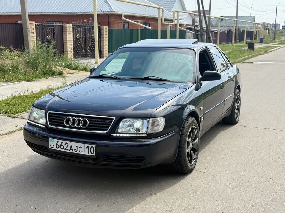 Продам Ауди А6 С4