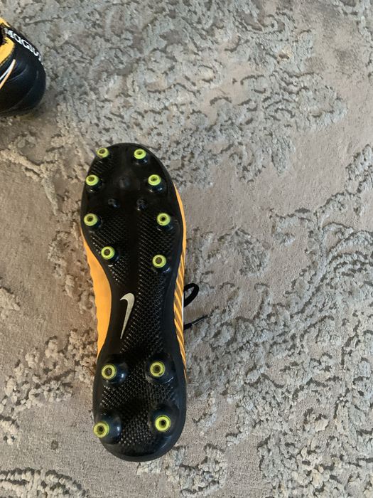 Ghete de fotbal nike magista marimea 43