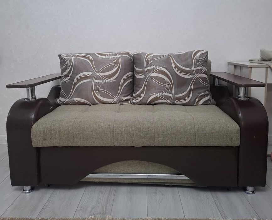 Продам диван тройка