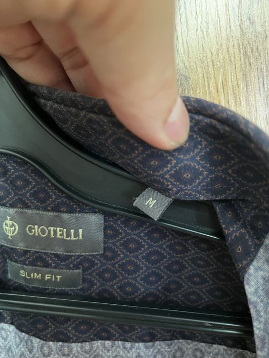 Продам рубашку !!!