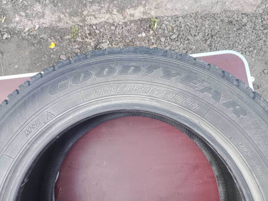 резина  всесезонная бу