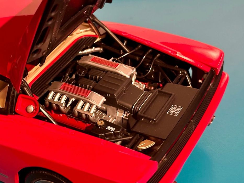 Kyosho Ferrari Testarossa 1:18 ( NU autoart, minichamps, norev etc )