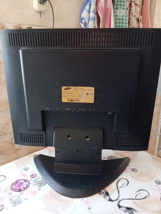 Мониторы 17 и 19 дюймов