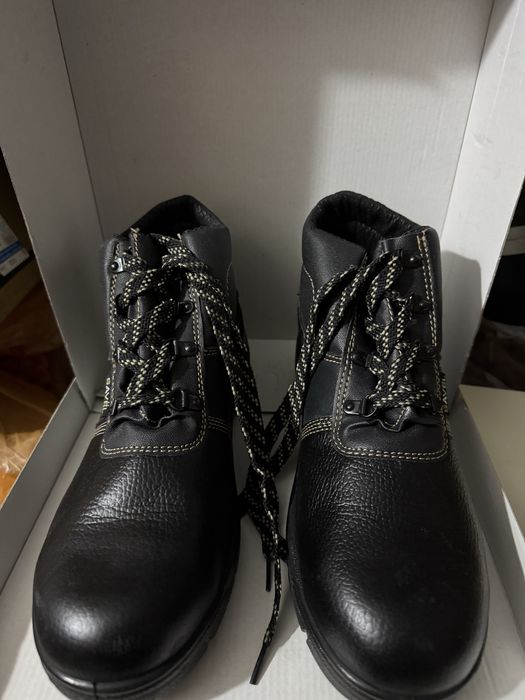 Спец обувь, 42 размер, новый