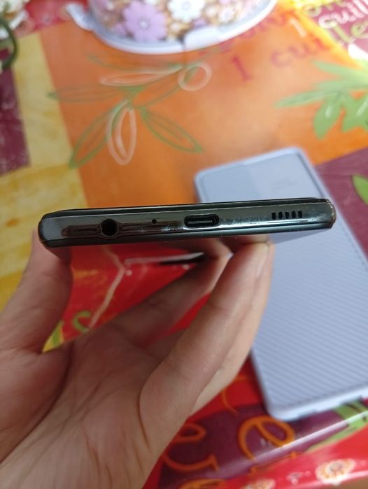 Срочно Самсунг А72 128