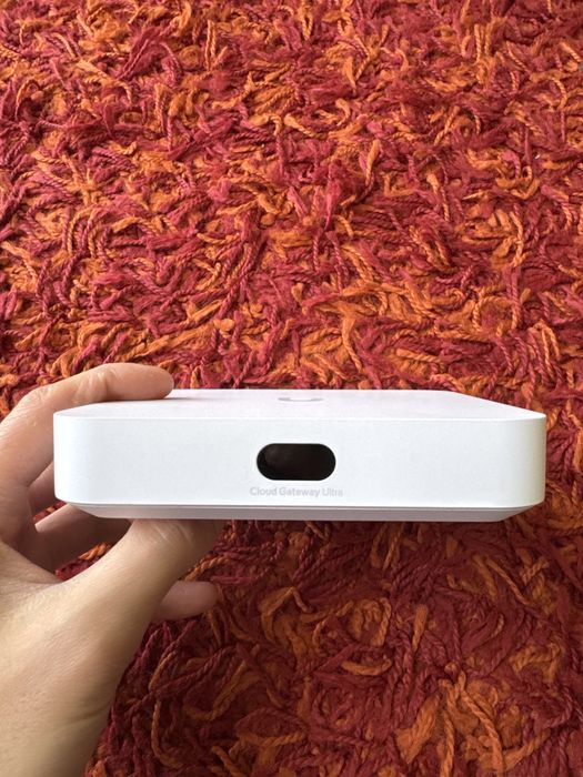 Router Ubiquiti Unifi Cloud Ultra (garantie UI-Care 2029)