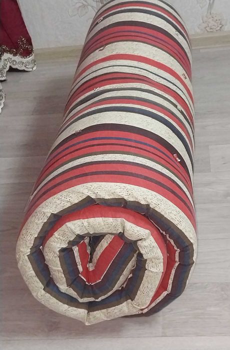 Продам                Матрас