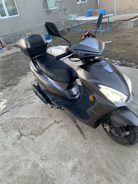 Скутер Sonlik  5