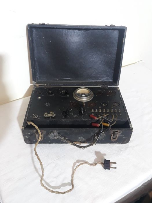 Aparat vechi anii 20,  pt măsurat lampi electronice