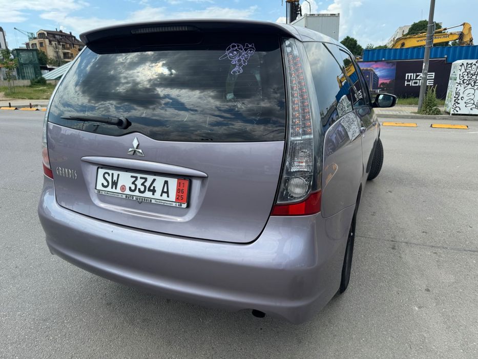 Митсубиси Грандис Grandis 2.4i
