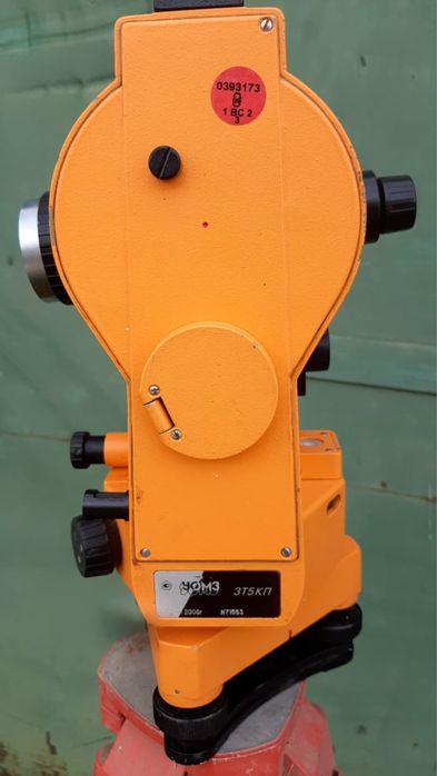 Нивелир в аренду, теоделит в аренду