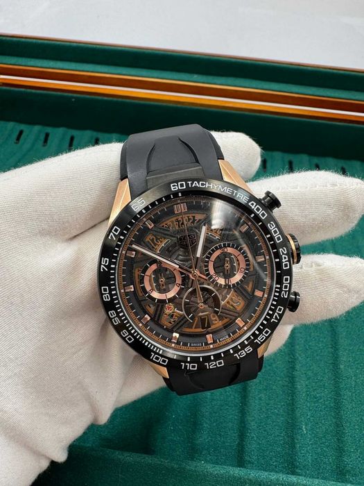 TAG Skeleton Gold/black