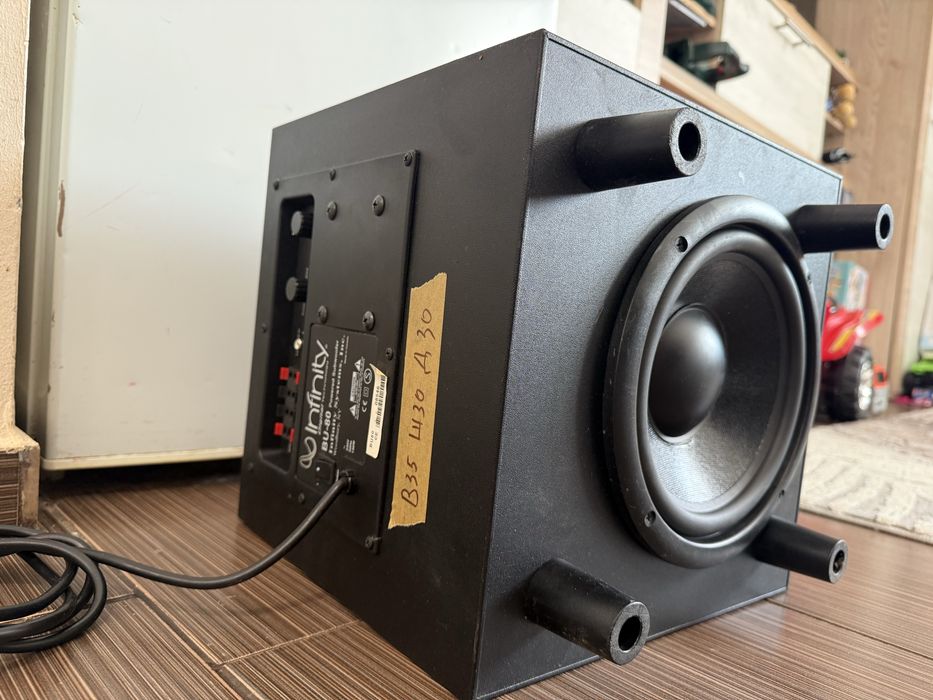 Infinity BU-80 Subwoofer. 8”