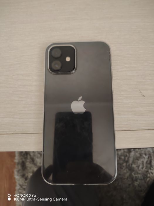 Продаётся IPhone 12