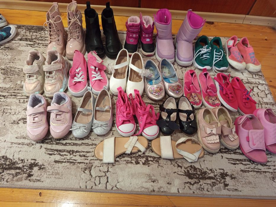 Обувки за момче и момиче