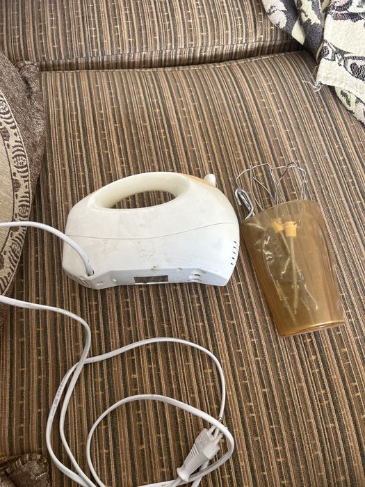 Миксер  ручной Tefal .