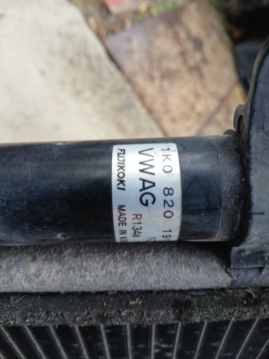 Радиатор климатик за Голф 5 Ауди А3 Пасат VW Golf 5 Audi A3 8P Passat Touran  1K0820191A