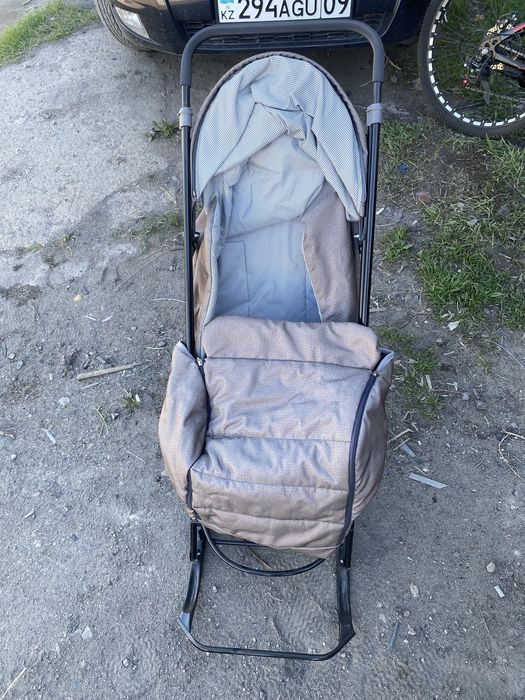 Продам санки в хорошем состоянии