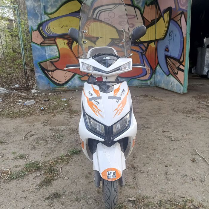 Мопед м8 в хорошем состояние