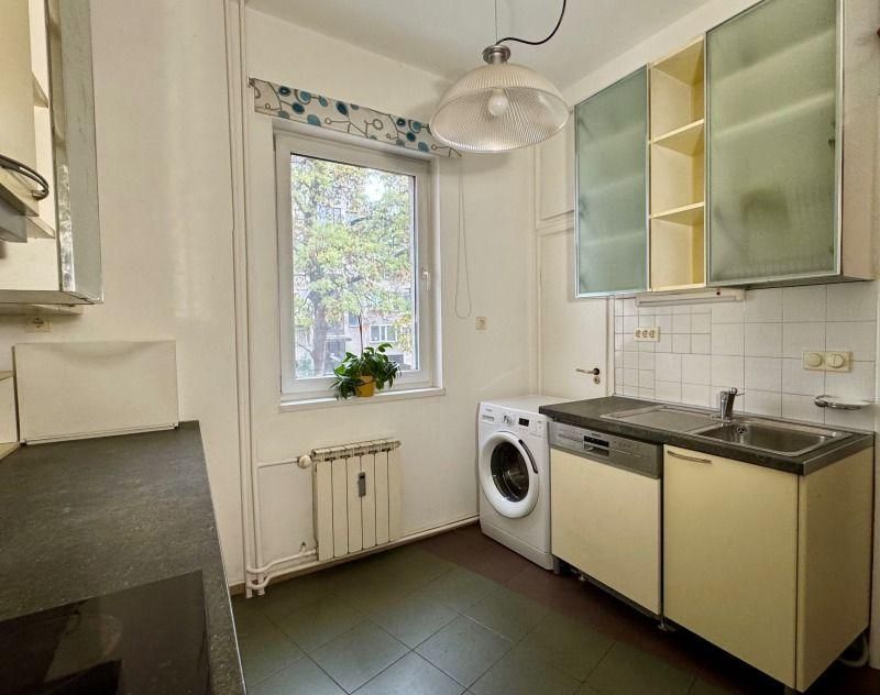 Дава се под наем Тристаен апартамент в София, Лозенец - 90 кв.м за 820 € - Снимка #1