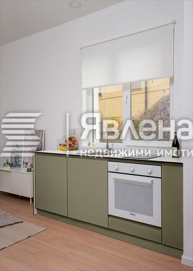 Имот в топ център с дългосрочен наемател и добра възвръщаемост