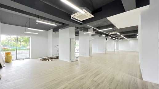 Vand spatiu comercial 270 mp, open space, vitrina mare, Iuliu Maniu