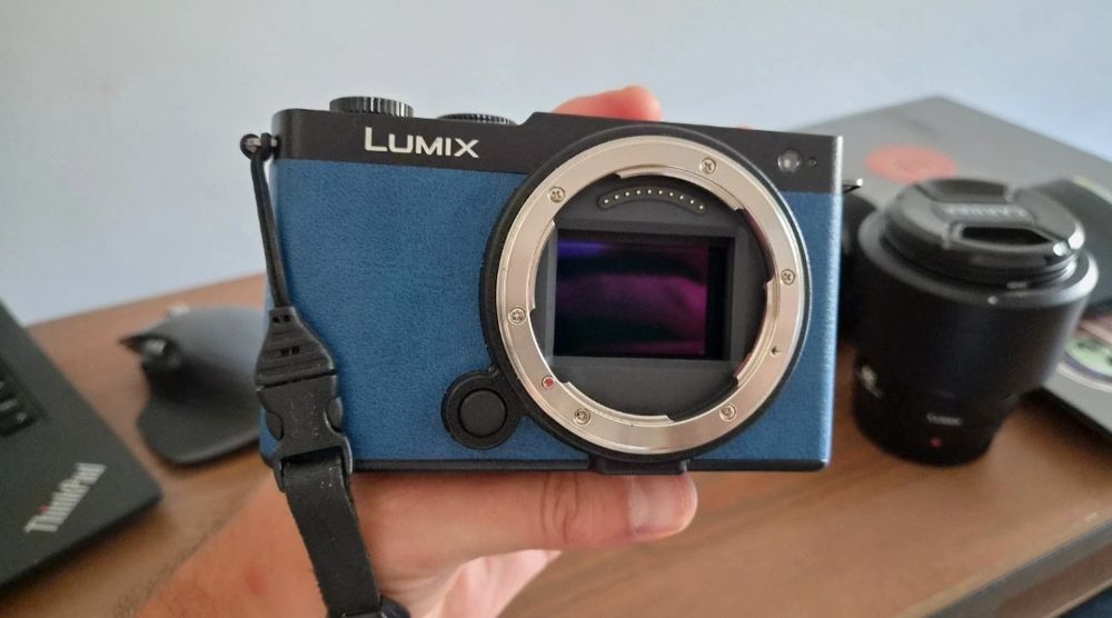 Panasonic Lumix S9
