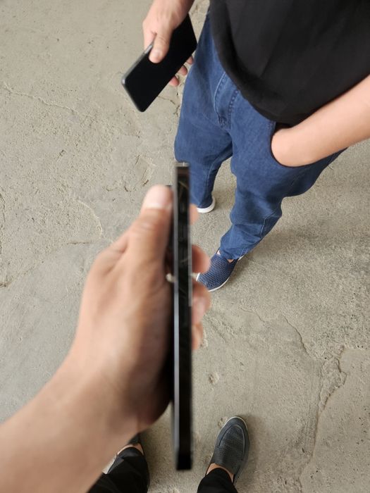 iphon 14pro max narxi 7milyon . Karobkaski yuq