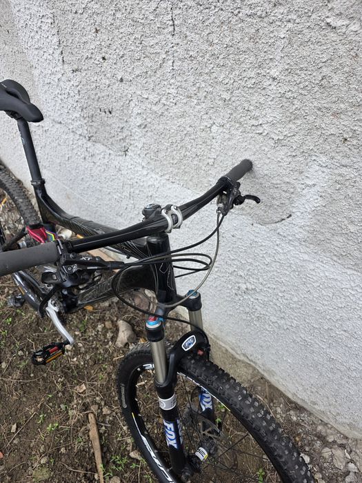 Specialized epic carbon 26 full suspension