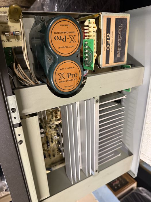 Като нов Technics SU-V670