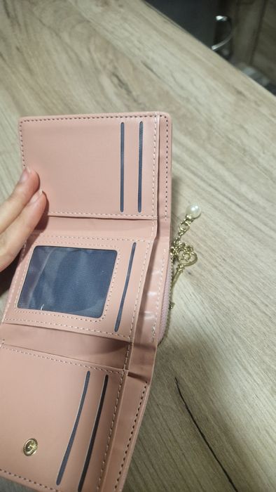 Дамско розово портмоне