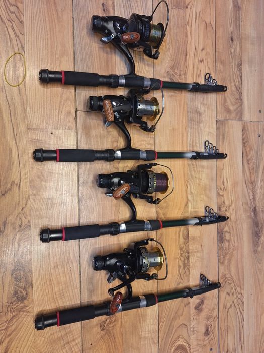 Vând 4 Lansete 3.60 cu 4 Mul. ( cadou 4 Lansete + 4 Mulinete)