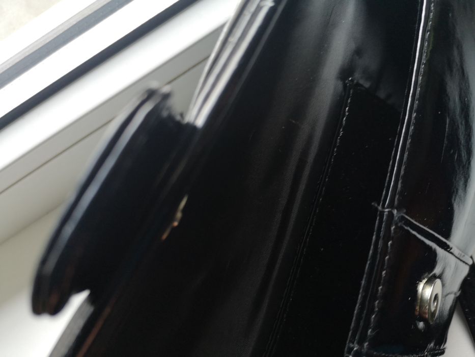 Продавам дамски чанти тип плик