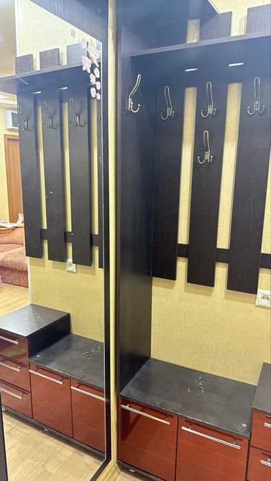 Прихожка с зеркалом