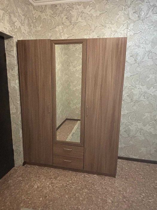 Продам Шифоньер.