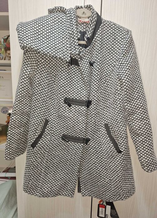 Вълнено палто с качулка+подарък