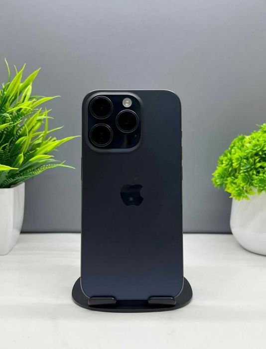 Apple iPhone 15 Pro 256GB, черный