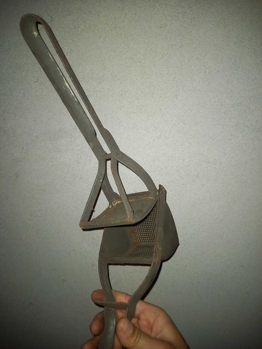 Старинна машинка за пчелари или други цели