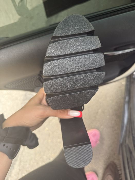 Летни боти на ток - черен велур