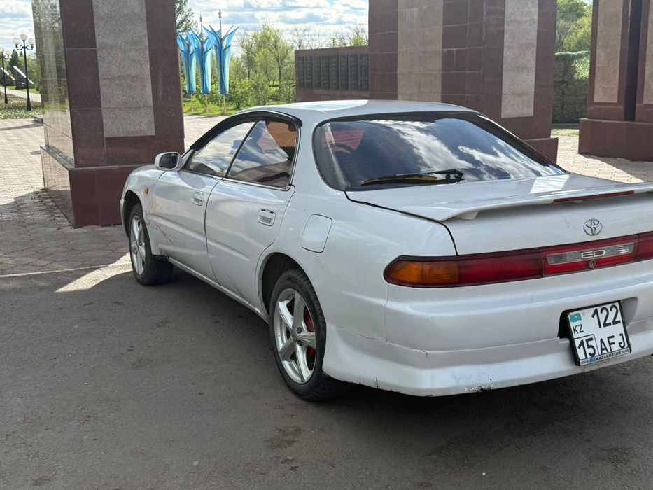 Продам тайоту ед