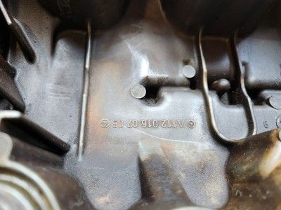 Ляв капак на клапана за Mercedes CLK W209 320 Бензин (2005) A1120160705