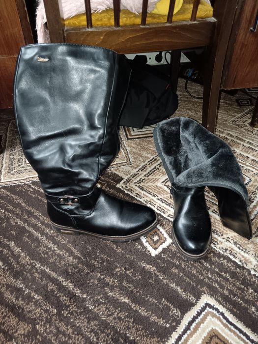 Зимние сапоги женские