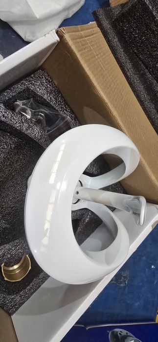 Луксозен смесител батерия чешма за баня.